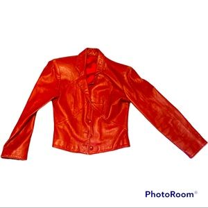 this jacket is phenomenal! I did not like the leather and the shoulder pad combo